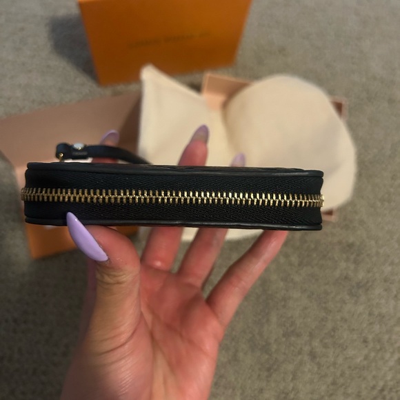Louis Vuitton Empreinte Zippy Coin Purse - Picture 7 of 10